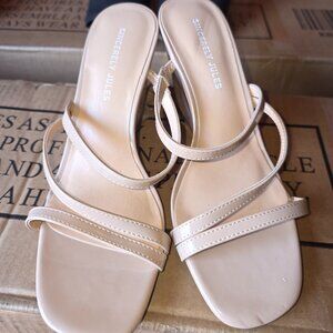 Sincerly Jules nude sandal wedge size 6